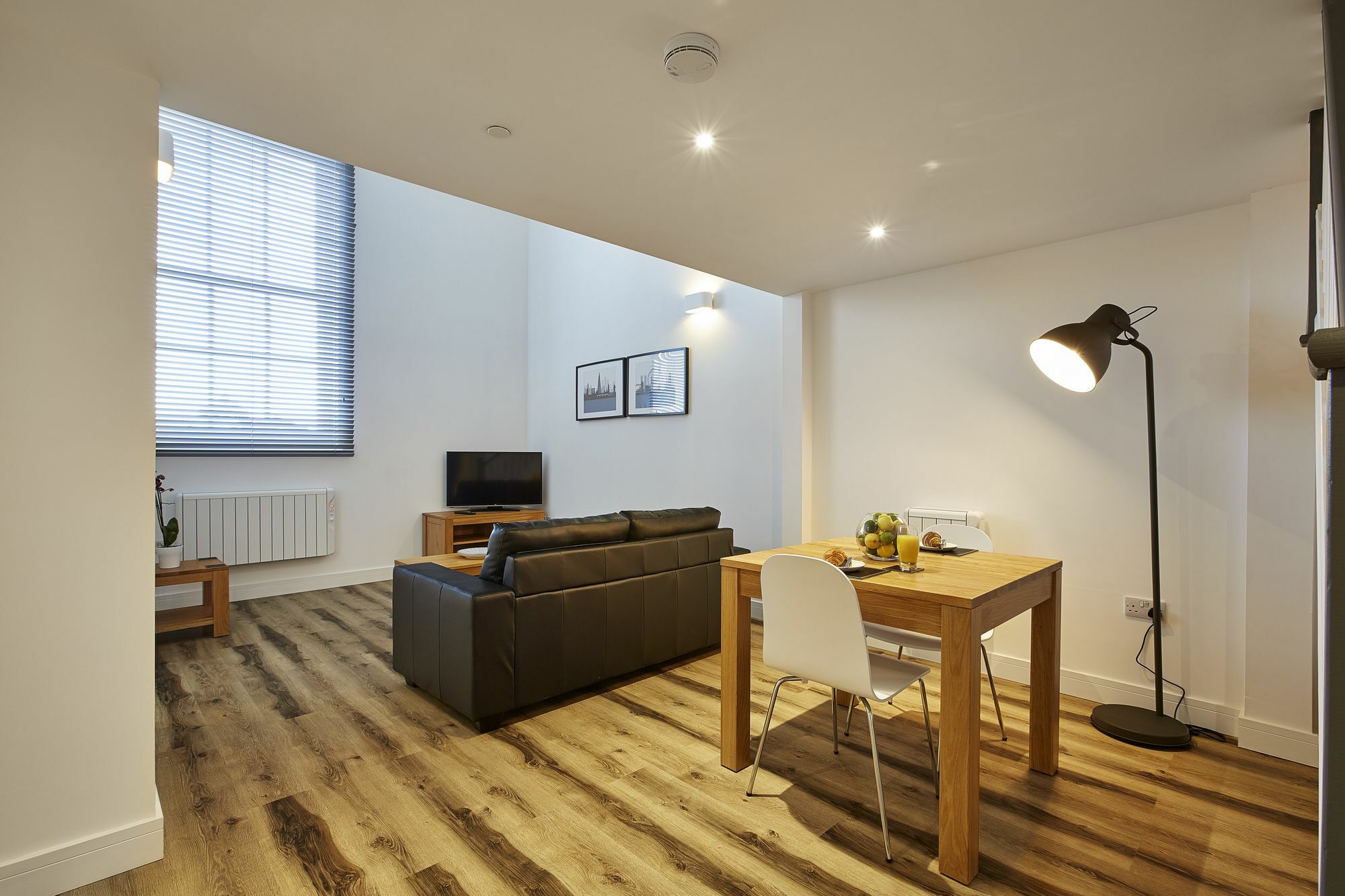 Apartment Burkhardt Hall By Esa *